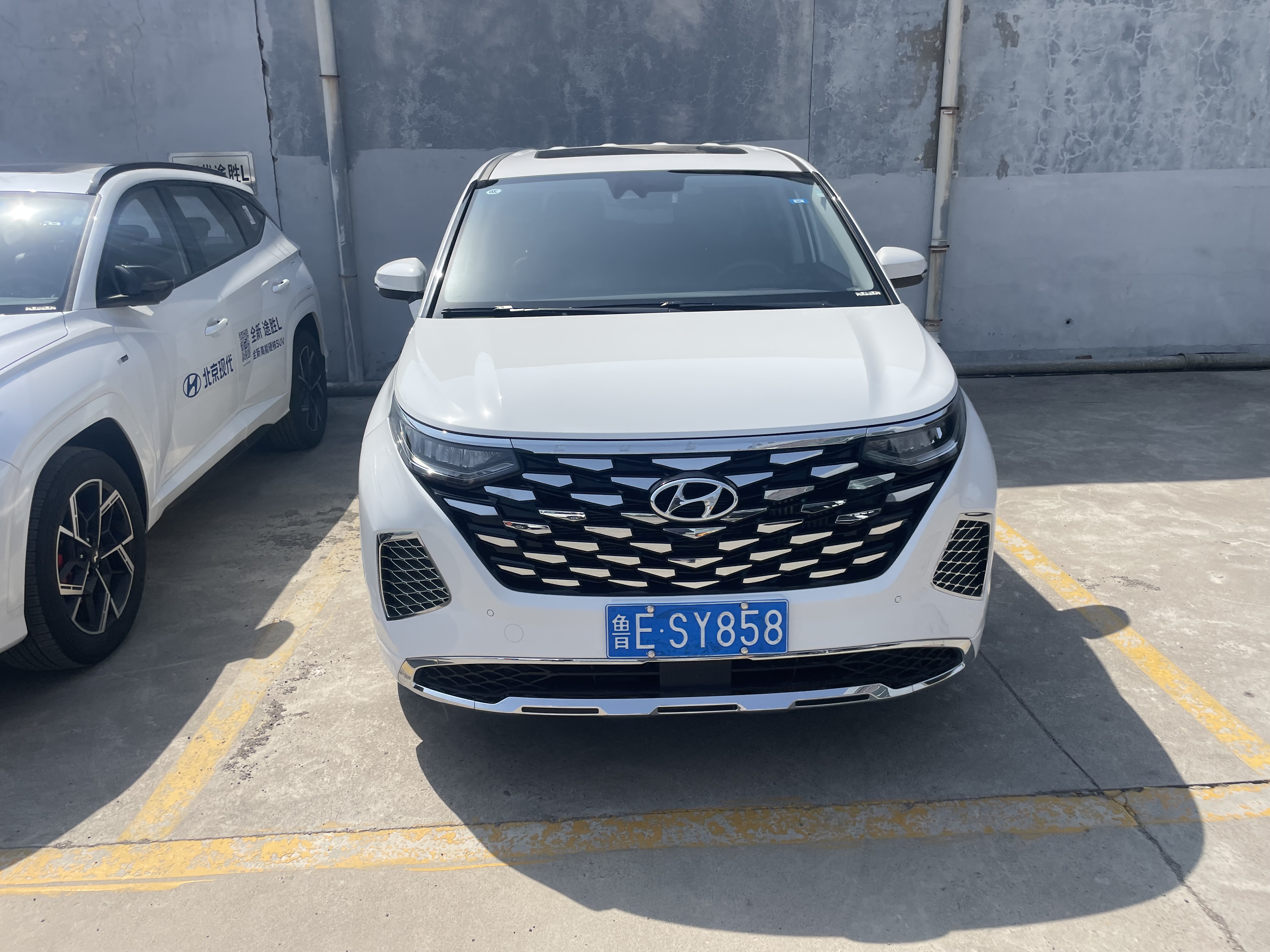 Hyundai Kusitu 2024 2.0T-A/MT-380TGDi-LUX-PremiumZhiaizunguiEdition7-Seater(China VI) thumbnail 2