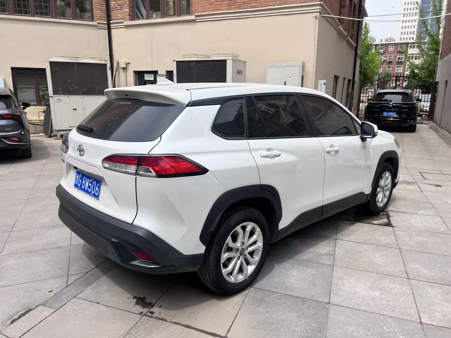 Toyota Frontlander 2023 2.0-CVT/MTFWDJingyingEdition(China VI) thumbnail 3