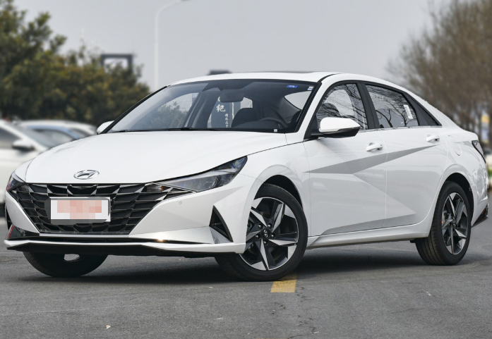 Hyundai Yilante 2022 Sedan1.5-CVT-GLSLingxianEdition(China VI) - Image 1