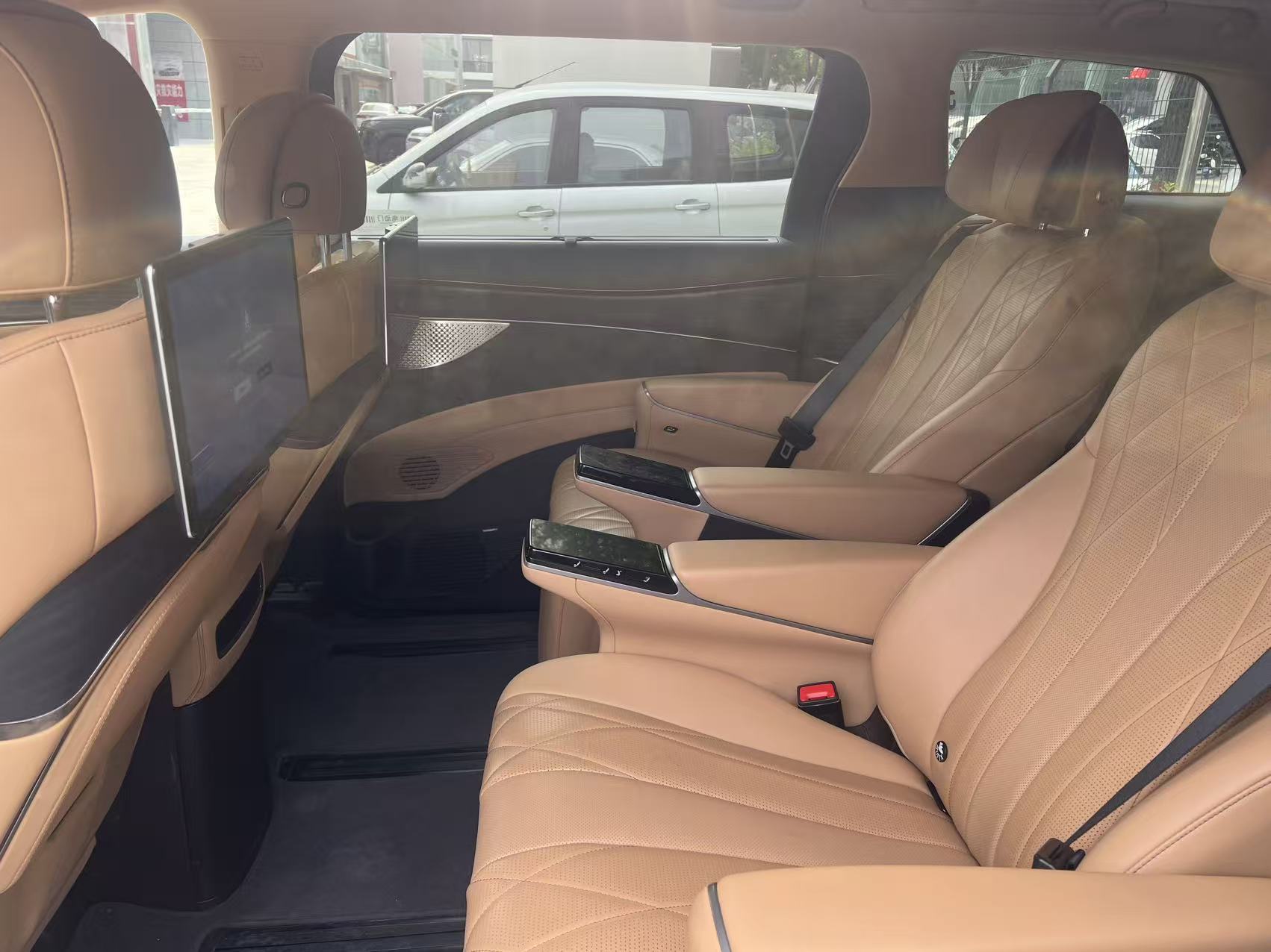 Denza D9 2025 1.5T-E-CVT4WDDM-iSmart Drive1020Flagship7-SeaterPHEV(China VI) thumbnail 5