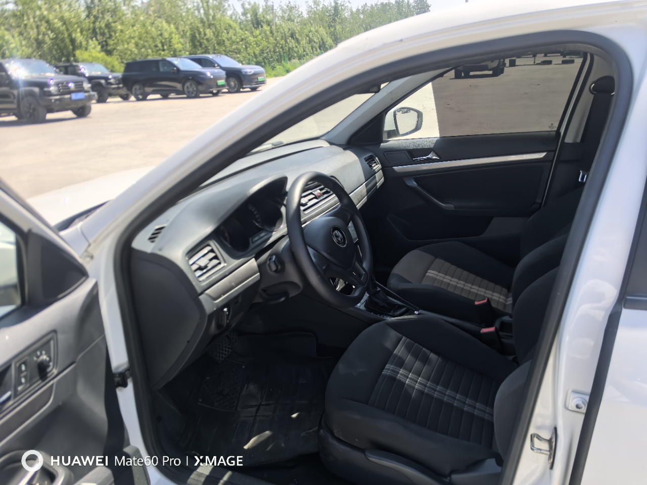 Volkswagen Lavida 2019 1.5-A/MTQihangfengshangEdition(China VI) thumbnail 5