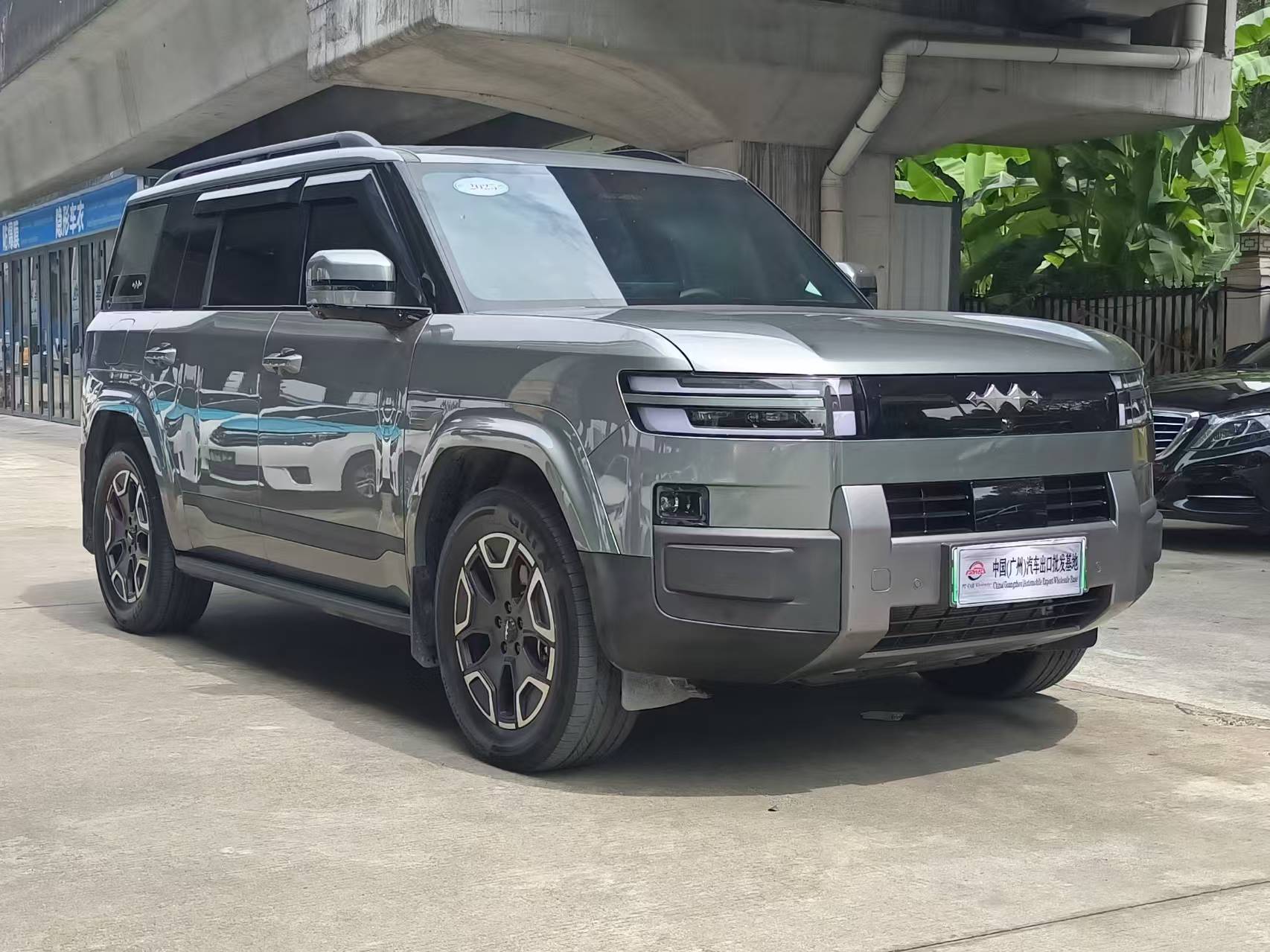 Fangchengbao Tai7 2025 1.5T-E-CVTFWD135KM-ProEditionPHEV(China VI) thumbnail 2