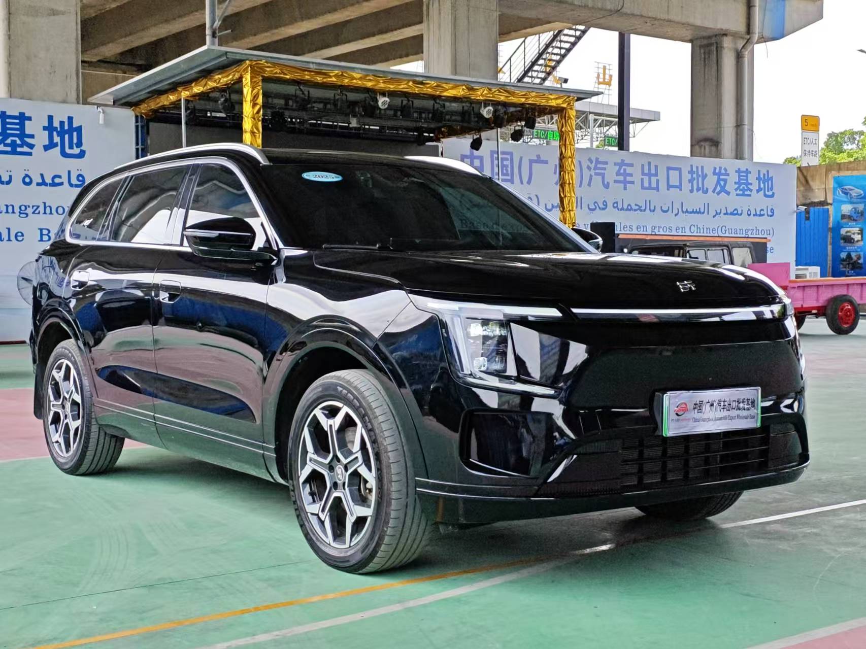 Jetour ShanhaiL7 PLUS 2025 1.5T-DHTFWD220kmQijianEdition7-SeaterPHEV(China VI) - Image 1