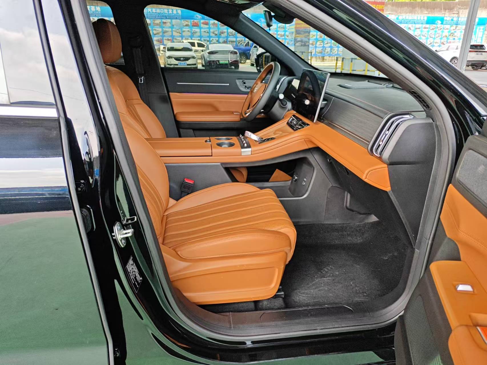 Jetour ShanhaiL7 PLUS 2025 1.5T-DHTFWD220kmQijianEdition7-SeaterPHEV(China VI) thumbnail 6