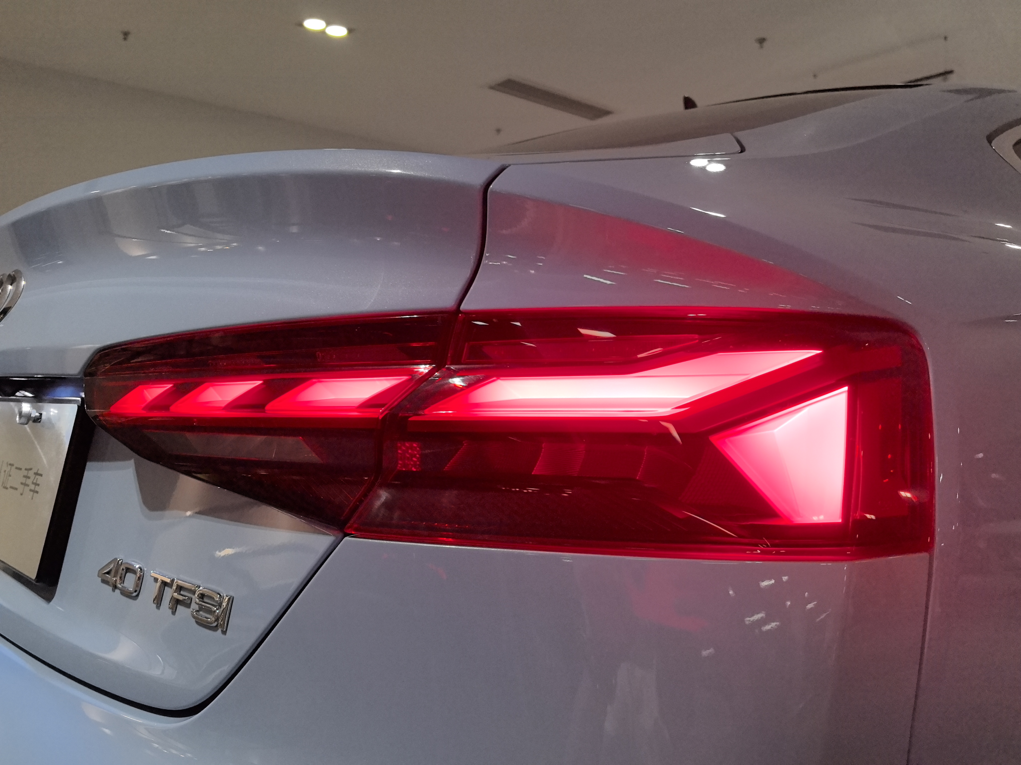 Audi A5 Xianbeiban 2023 AodiA5Xianbei2.0T-A/MTFWD40TFSIShishangdongganTypeDCT thumbnail 15
