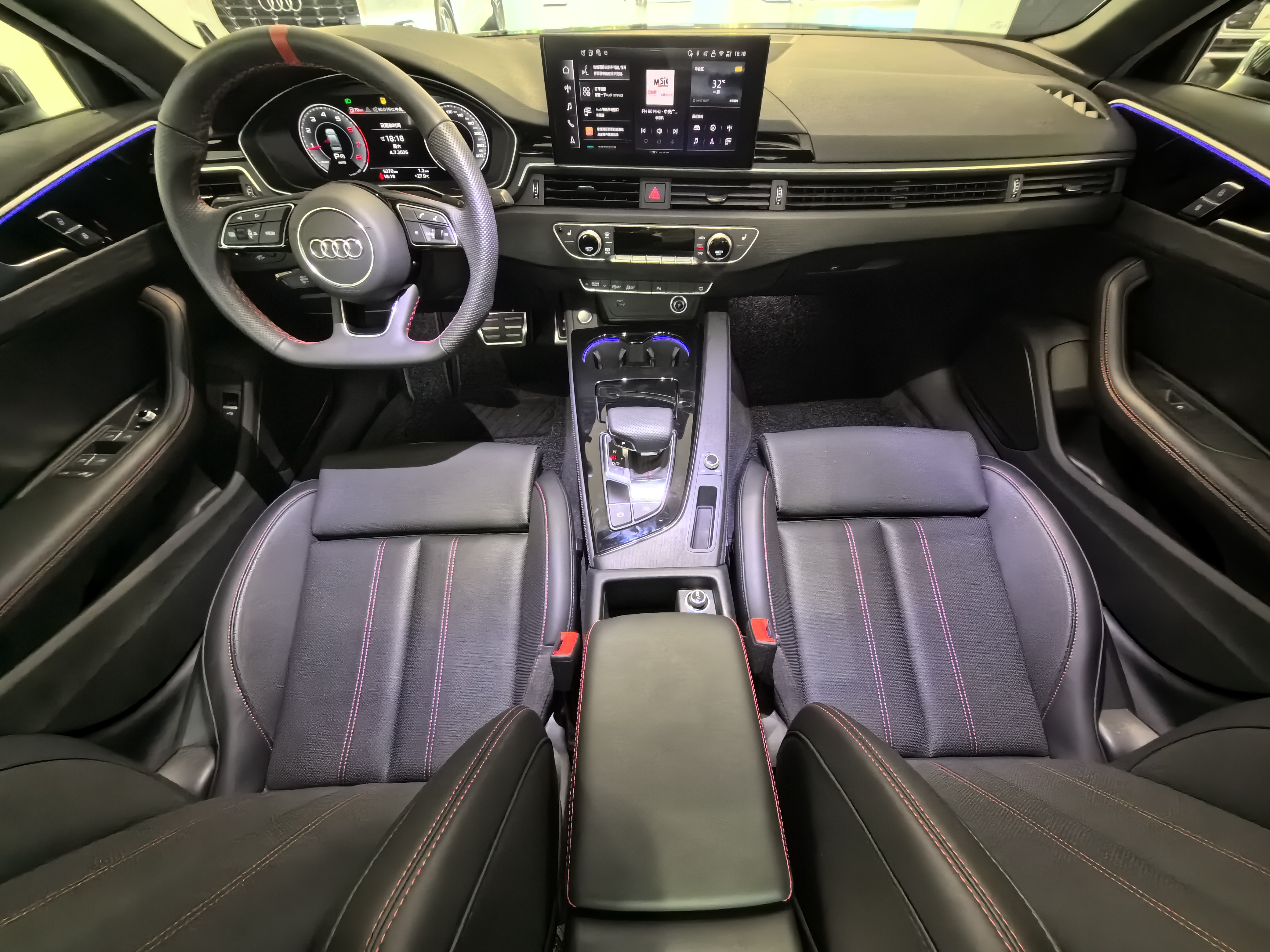 Audi A4L 2025 2.0T-A/MT-200WanliangEnjoy40TFSIHaohuadongganTypeDCT(China VI) thumbnail 7