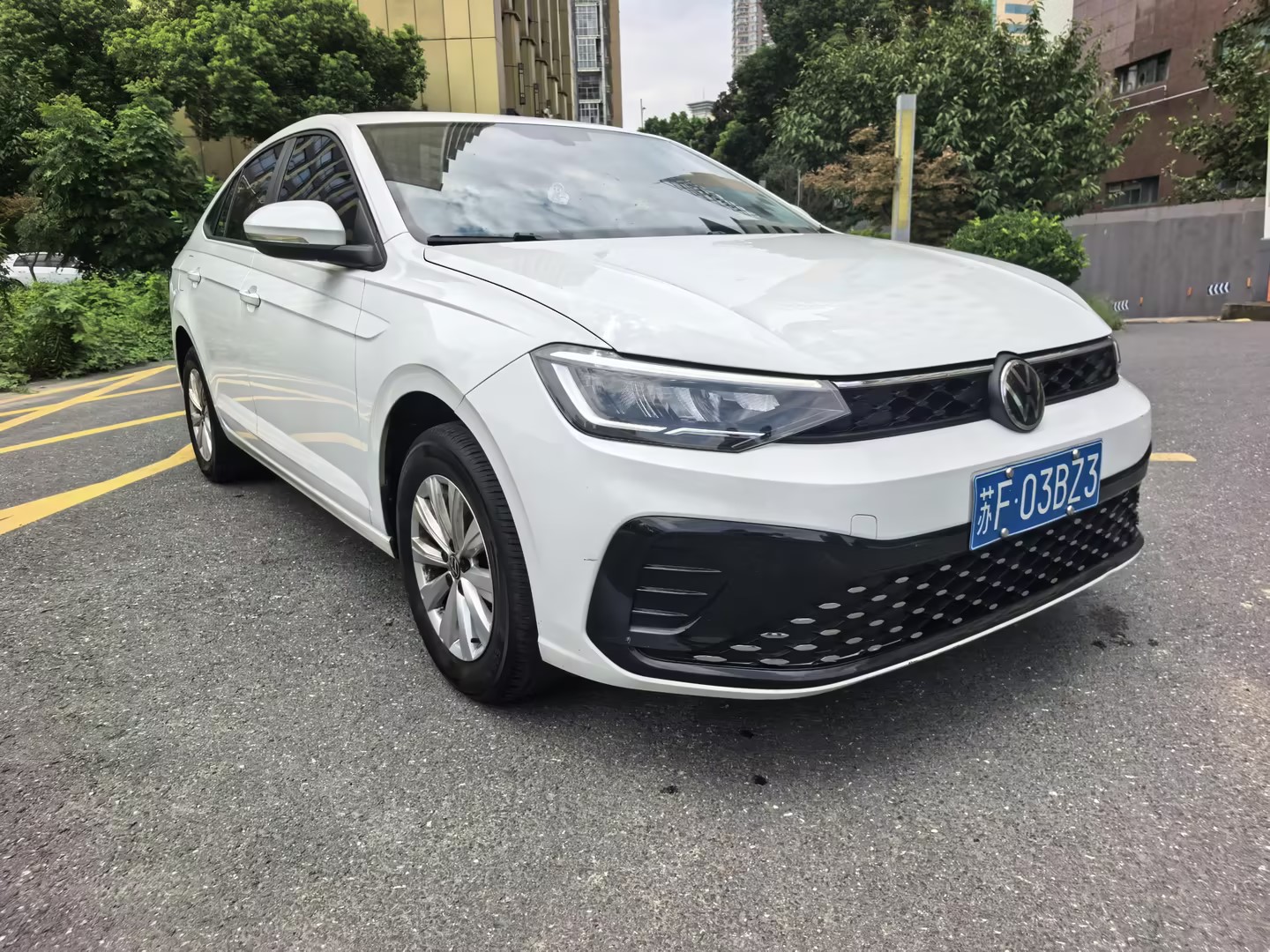 Volkswagen Lavida 2023 XR 1.5L Automatic, Xinyi Trim thumbnail 2