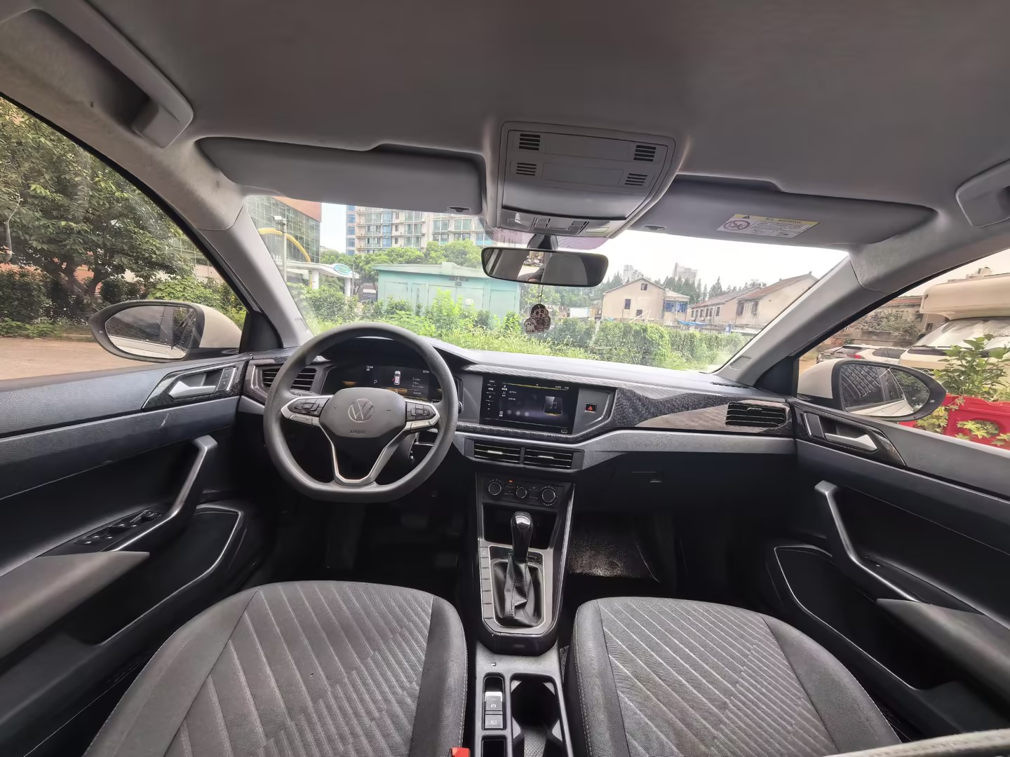 Volkswagen Lavida 2023 XR 1.5L Automatic, Xinyi Trim thumbnail 6